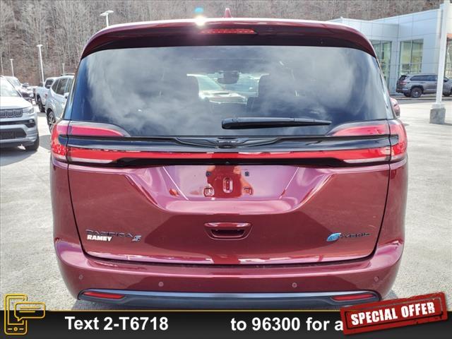 used 2022 Chrysler Pacifica Hybrid car, priced at $32,999