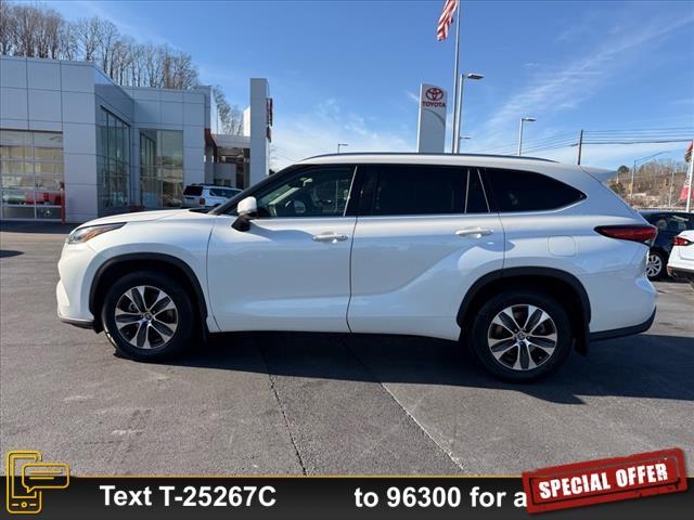 used 2020 Toyota Highlander car, priced at $28,289