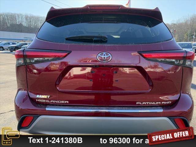 used 2020 Toyota Highlander car, priced at $35,899