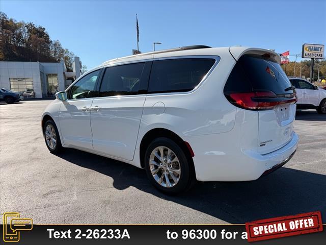 used 2022 Chrysler Pacifica car
