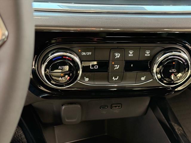 new 2025 Chevrolet Trax car, priced at $26,995