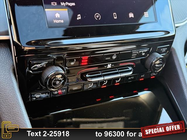 new 2025 Jeep Grand Cherokee car, priced at $41,915