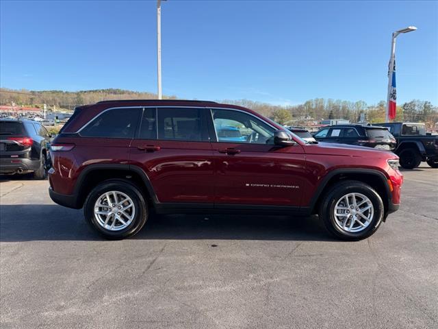 new 2025 Jeep Grand Cherokee car, priced at $41,915