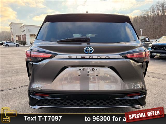 used 2022 Toyota Sienna car, priced at $44,525