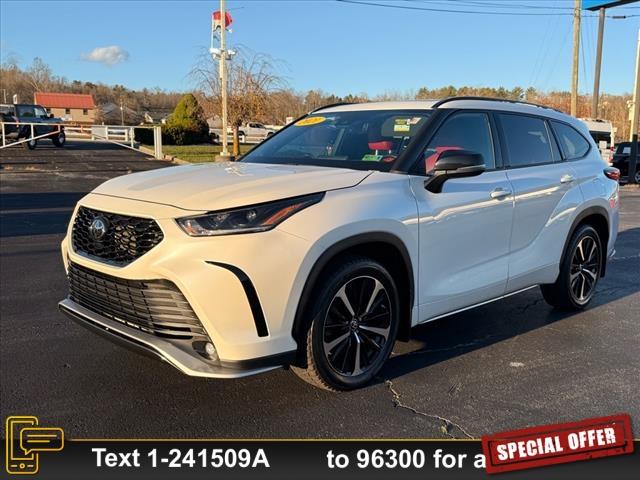 used 2021 Toyota Highlander car, priced at $35,998