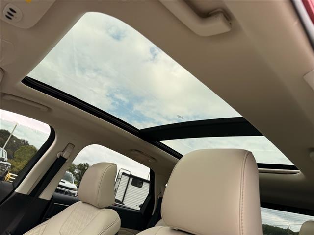 used 2024 Ford Edge car, priced at $38,999