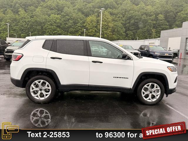 new 2025 Jeep Compass car, priced at $28,895