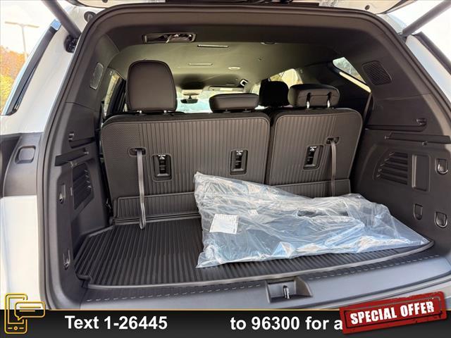 new 2026 Chevrolet Traverse car, priced at $49,630