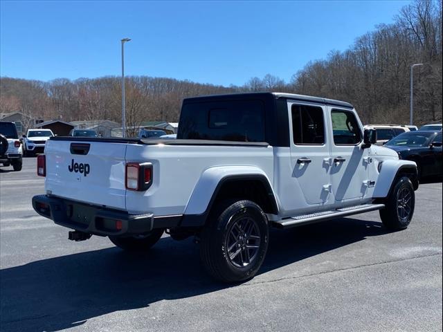 new 2024 Jeep Gladiator car, priced at $53,615