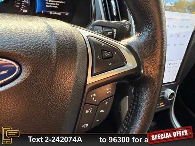 used 2022 Ford Edge car