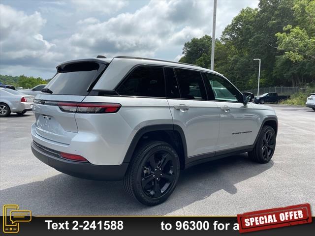 new 2024 Jeep Grand Cherokee car, priced at $44,420