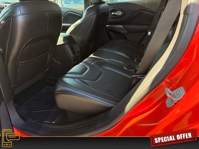 used 2021 Jeep Cherokee car