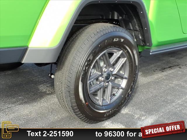 new 2025 Jeep Gladiator car, priced at $52,940