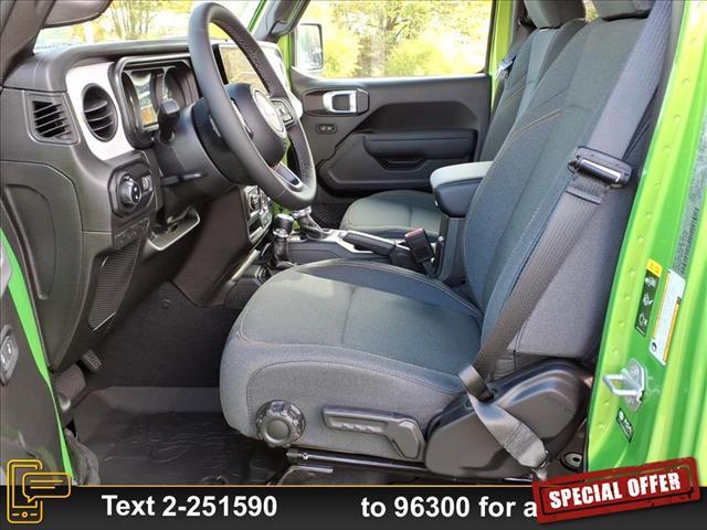 new 2025 Jeep Gladiator car, priced at $52,940