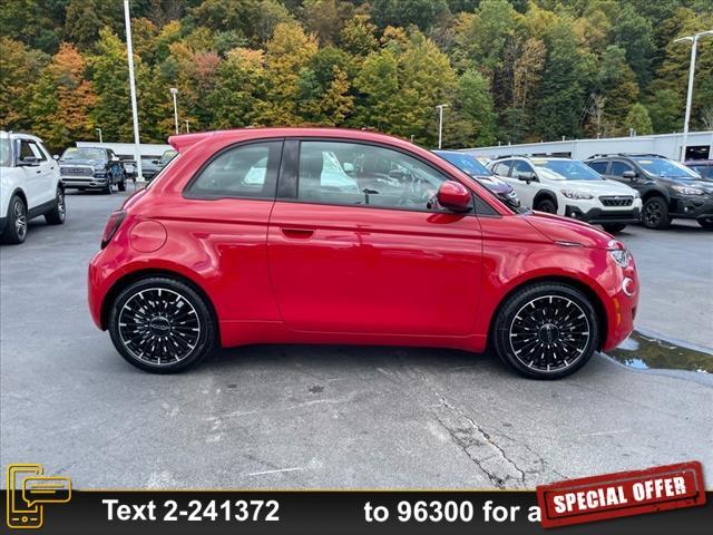 new 2024 FIAT 500e car, priced at $32,095