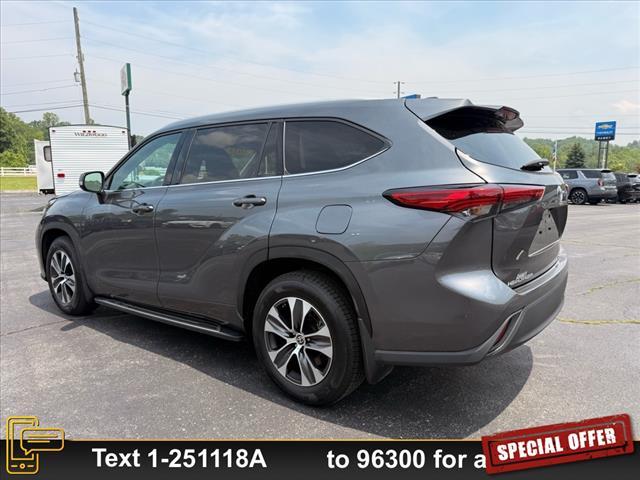 used 2022 Toyota Highlander car, priced at $37,881