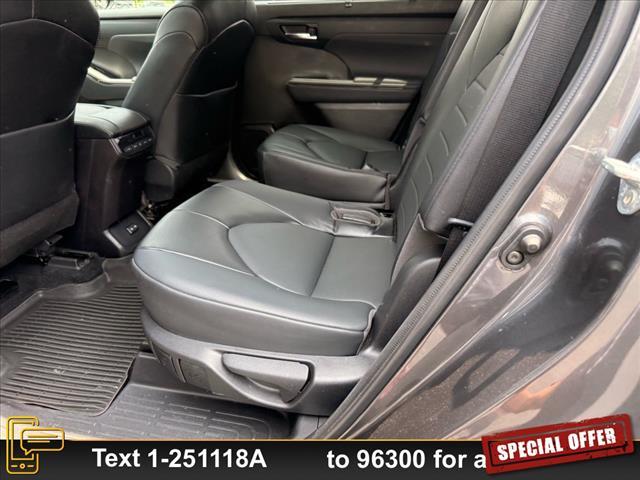 used 2022 Toyota Highlander car, priced at $37,881