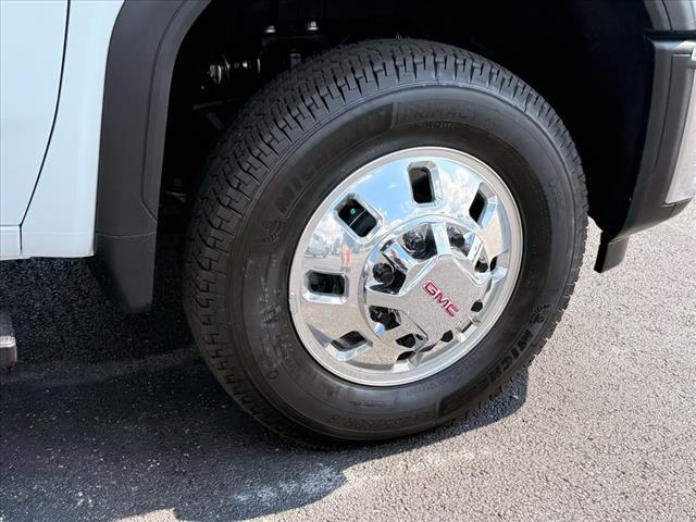 new 2025 GMC Sierra 3500 car, priced at $66,644