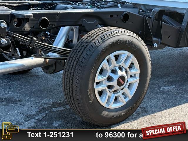 new 2025 GMC Sierra 2500 car, priced at $53,680