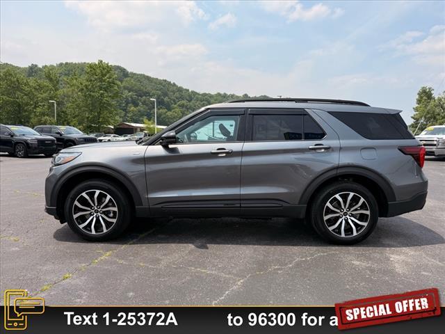 used 2025 Ford Explorer car, priced at $47,999