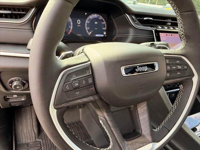 used 2025 Jeep Grand Cherokee car, priced at $45,999