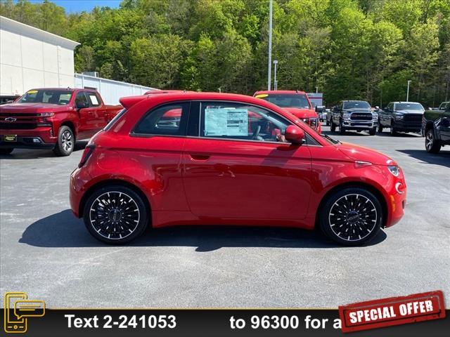 new 2024 FIAT 500e car, priced at $33,595