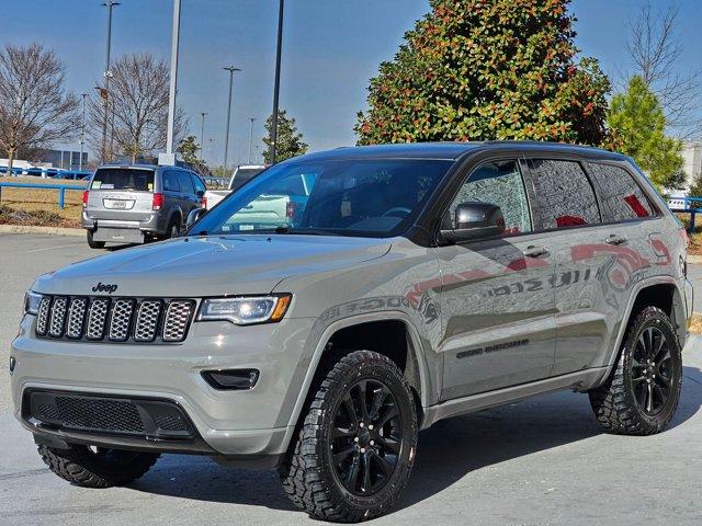 used 2022 Jeep Grand Cherokee WK car, priced at $29,877