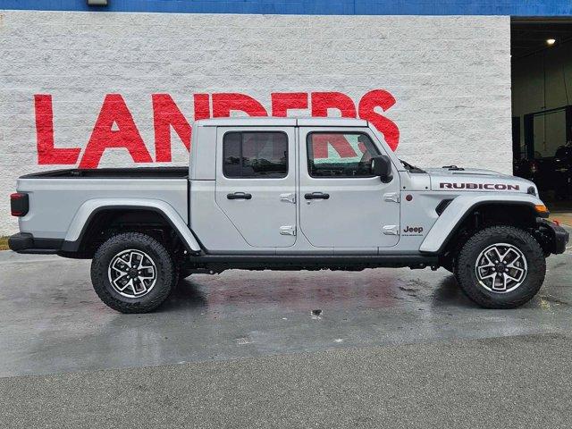 new 2024 Jeep Gladiator car, priced at $53,767