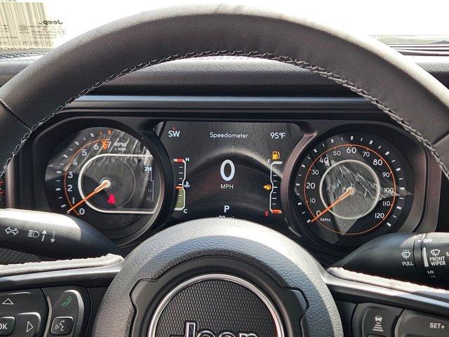 new 2025 Jeep Gladiator car, priced at $52,598