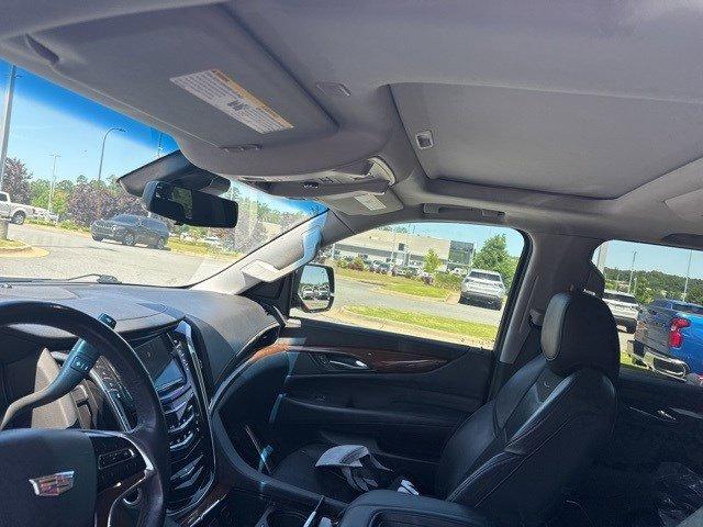 used 2020 Cadillac Escalade ESV car, priced at $36,750