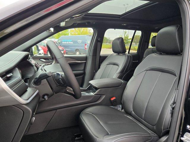 new 2025 Jeep Grand Cherokee car, priced at $52,835