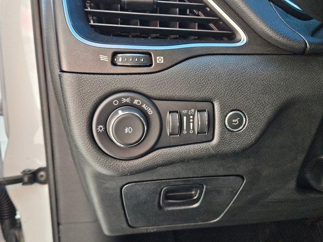 used 2022 Jeep Cherokee car, priced at $25,495