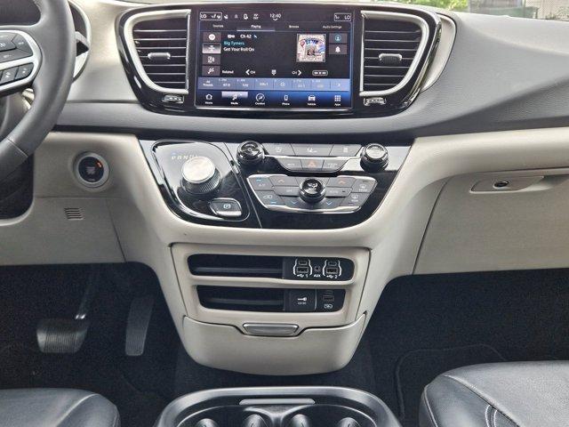used 2022 Chrysler Pacifica car, priced at $24,809