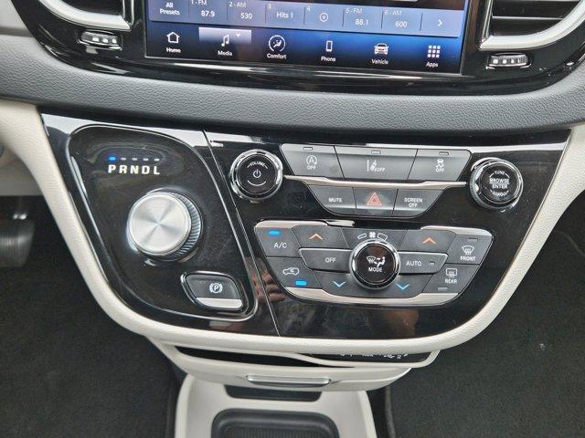 used 2022 Chrysler Pacifica car, priced at $24,809