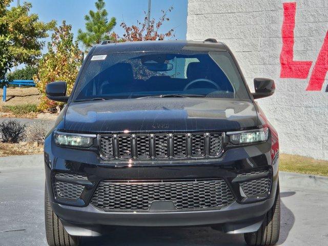 new 2025 Jeep Grand Cherokee car, priced at $47,474