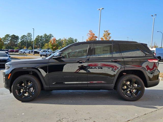 new 2025 Jeep Grand Cherokee car, priced at $47,474