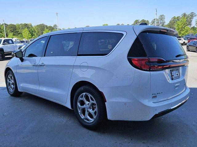 new 2024 Chrysler Pacifica car, priced at $51,169