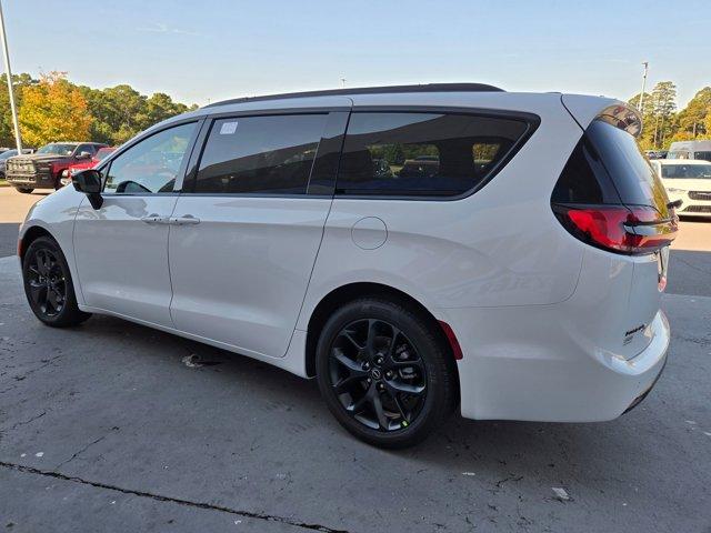 new 2026 Chrysler Pacifica car