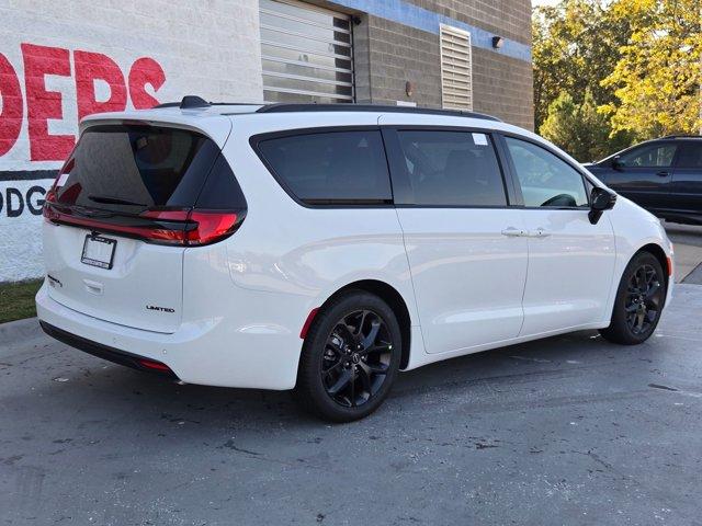 new 2026 Chrysler Pacifica car