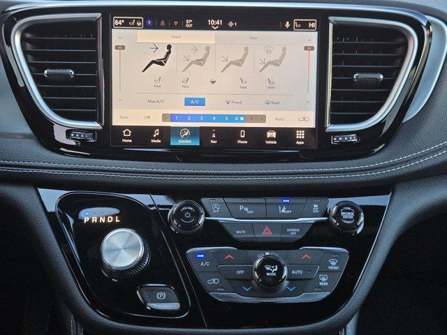 new 2026 Chrysler Pacifica car