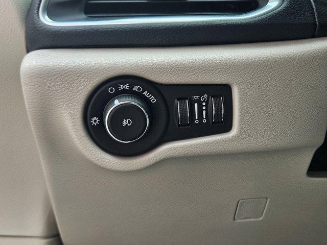 used 2020 Chrysler Pacifica car, priced at $19,994