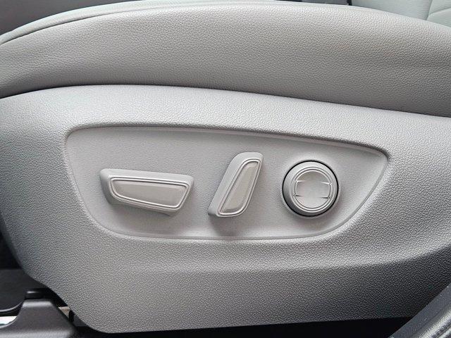 used 2021 Toyota Highlander car, priced at $34,995