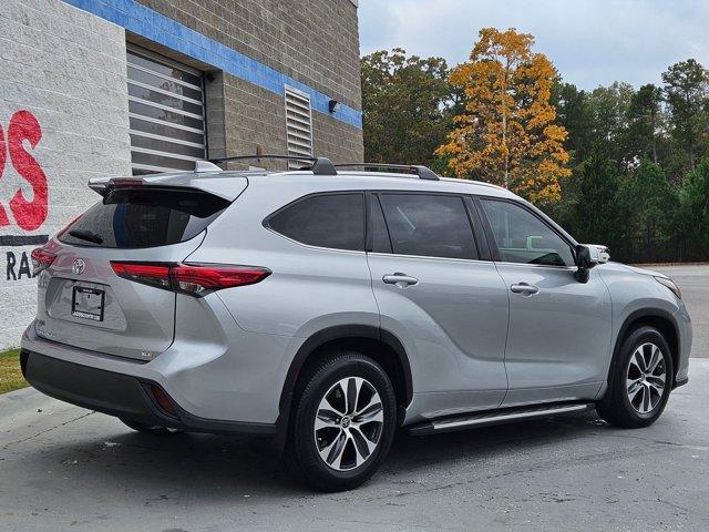 used 2021 Toyota Highlander car, priced at $34,995