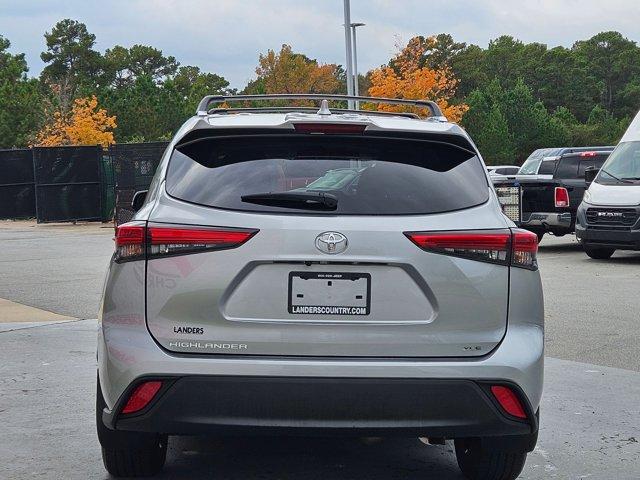 used 2021 Toyota Highlander car, priced at $34,995
