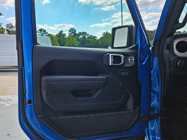 new 2025 Jeep Wrangler car, priced at $42,187