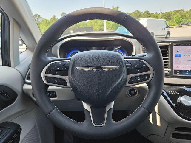 used 2022 Chrysler Pacifica car, priced at $23,500