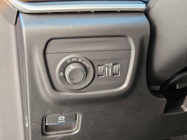 new 2025 Jeep Grand Cherokee car