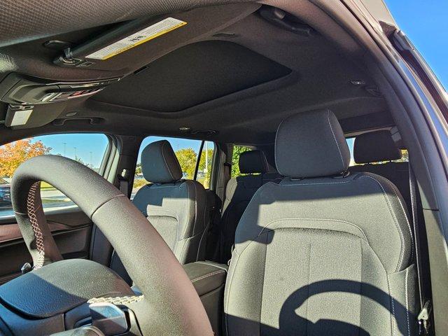 new 2025 Jeep Grand Cherokee car