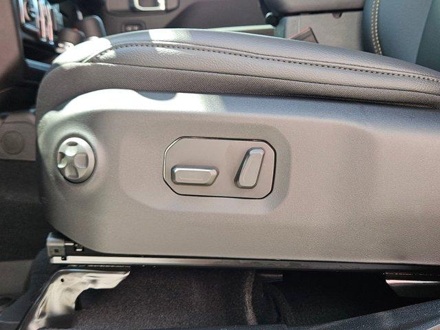 new 2025 Jeep Wrangler car, priced at $51,881