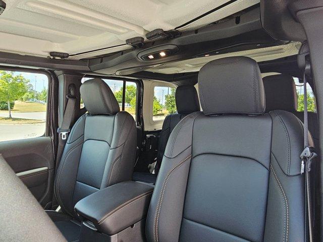 new 2025 Jeep Wrangler car, priced at $51,881